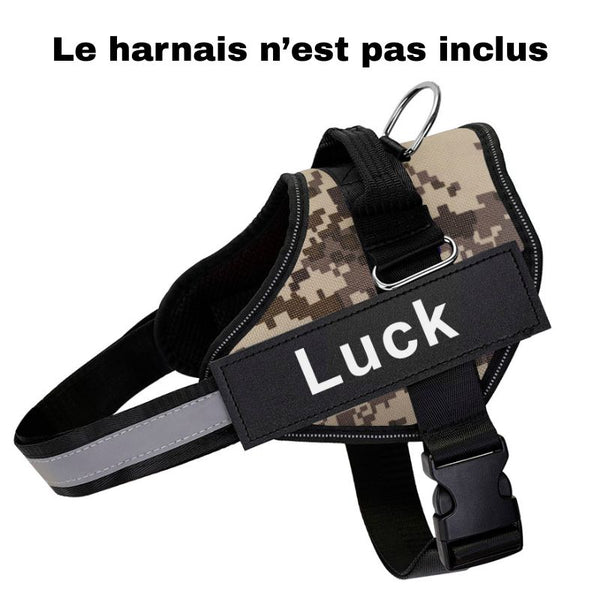 Harnais camouflage avec étiquette personnalisée "Luck", texte "Le harnais n’est pas inclus"