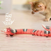 Jouet serpent pour chat en mouvement avec lumière LED et chat curieux - Toutou Love