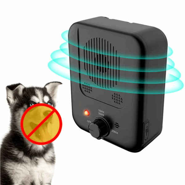 Dispositif anti-aboiement avec ondes ultrasonores et chien au museau barré
