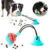 Jouet ventouse pour chien avec balle rouge et bleue, chien en pleine mastication