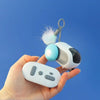 Jouet Souris pour chat TurboMouse avec télécommande en main, idéal pour l'interaction féline - Toutou Love