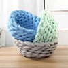 Panier original pour chat en maille tressée décliné en bleu, vert et gris - Toutou Love